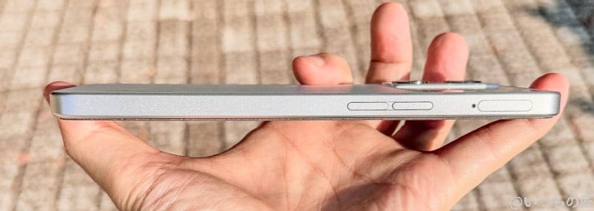 OPPO Reno9 A　左側面