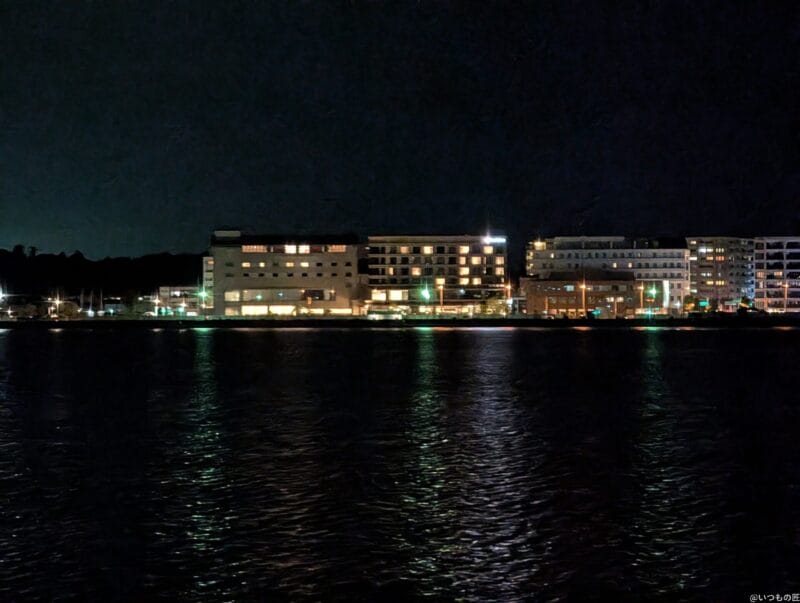 Google Pixel 9 Pro XL カメラ Google Pixel 9 Pro XL の通常モードでズーム撮影した夜景写真