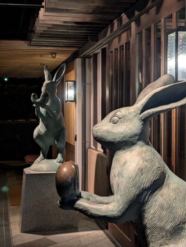 google pixel 9 pro の通常モードで撮影した夜景写真 | モバイル比較レビュー.jp Google Pixel 9 Pro カメラ Google Pixel 9 Pro の通常モードで撮影した夜景写真