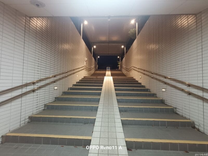 OPPO Reno11 A カメラ OPPO Reno11 Aで夜間撮影した写真