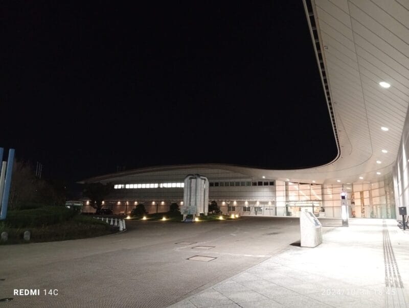 Xiaomi Redmi 14C カメラ Xiaomi Redmi 14C のナイトモードで撮影した夜景写真