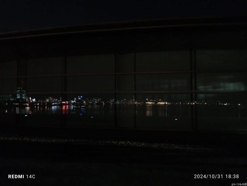 Xiaomi Redmi 14C カメラ Xiaomi Redmi 14C で撮影した夜景写真