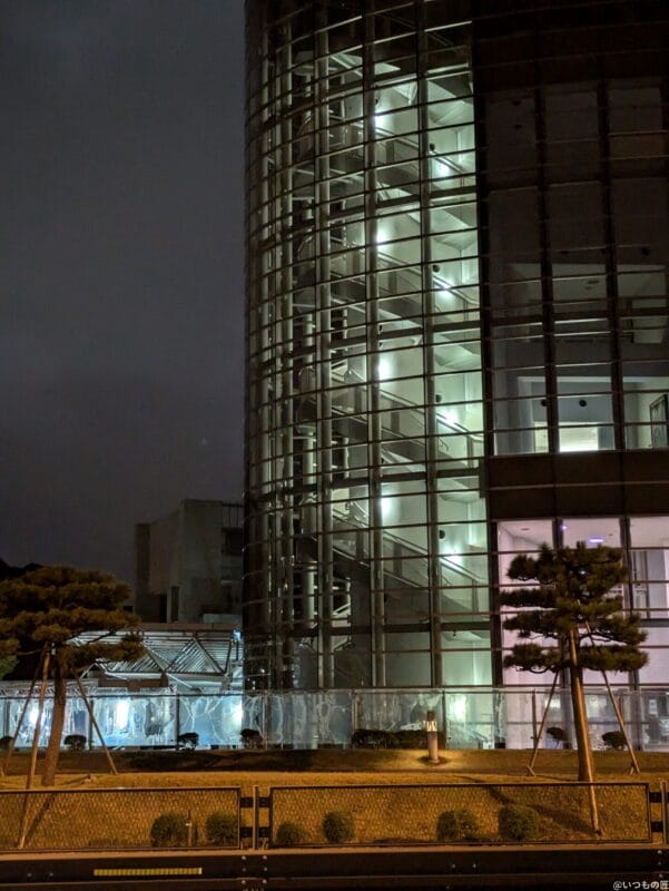 google pixel 8aで撮影した夜景写真 | モバイル比較レビュー.jp Google Pixel 8a レビュー Google Pixel 8aで撮影した夜景写真