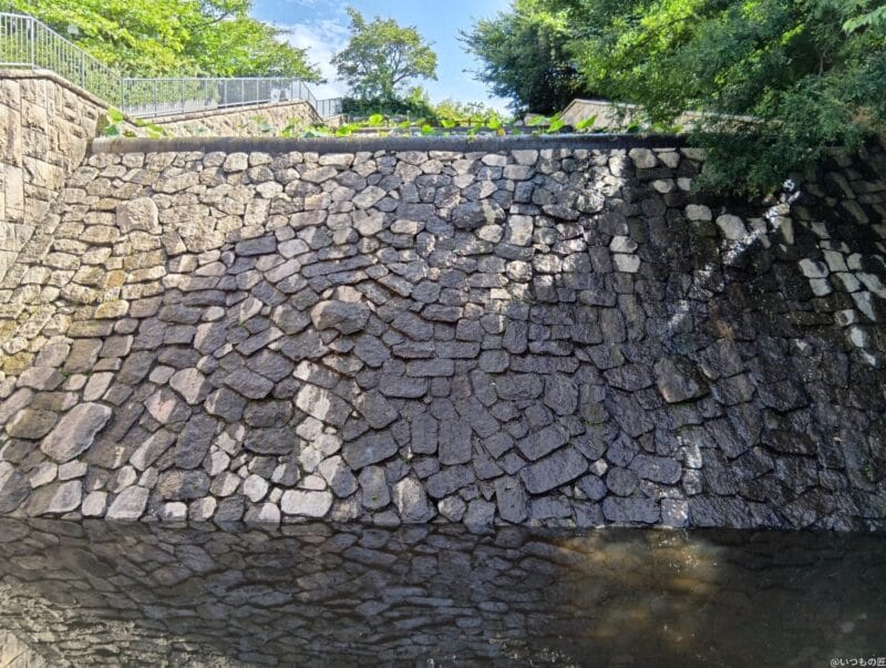 aquoswish4 カメラでhdr撮影した写真 | モバイル比較レビュー.jp moto g64 5G カメラ AQUOSwish4でHDR撮影した写真