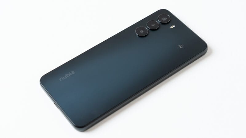 nubia s 5gのイメージ図 | モバイル比較レビュー.jp nubia S 5G レビュー nubia S 5Gのイメージ図、背面デザインの画像