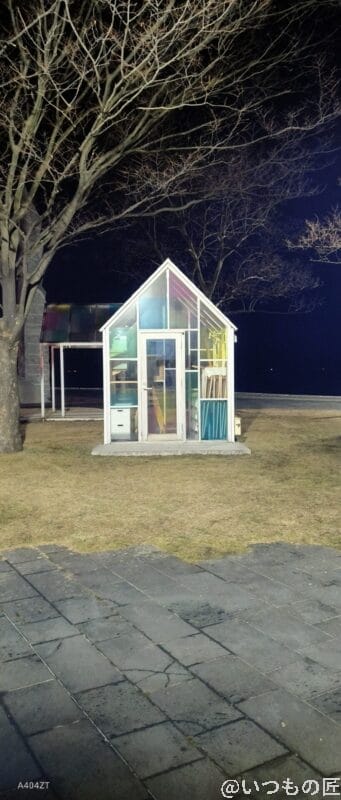 nubia Flip 2 カメラ nubia Flip 2 カメラでズーム撮影した暗所写真