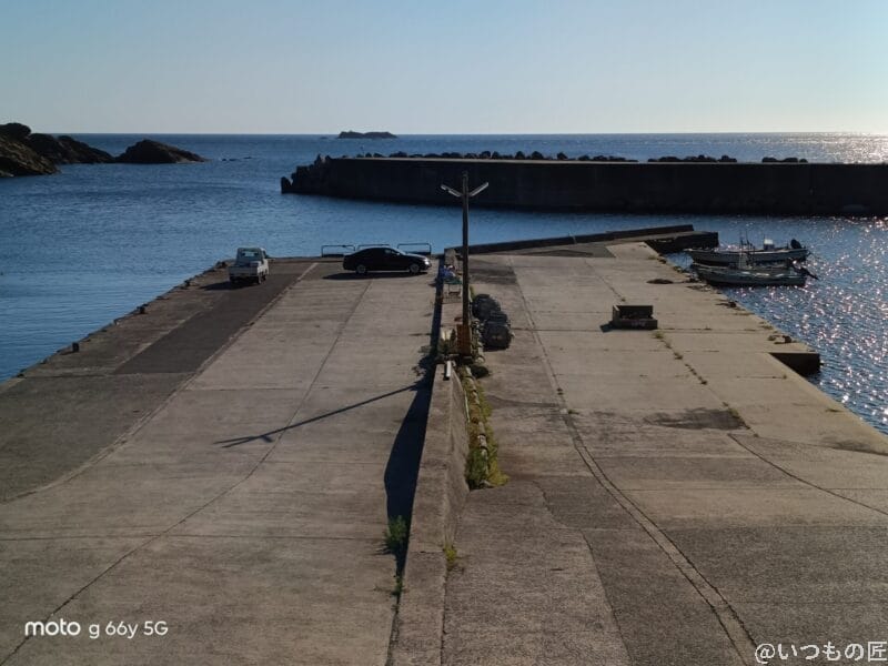 moto g66y 5G カメラ 晴天下の海岸