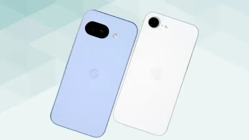 google pixel 9aとiphone16eの比較 背面デザイン 斜め | モバイル比較レビュー.jp Google Pixel 9aとiPhone16eの比較 背面デザイン 斜め