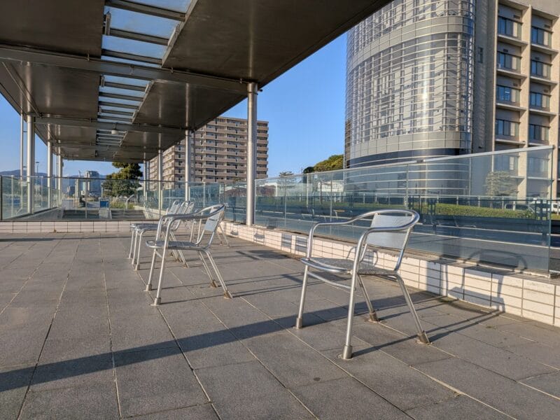 Google Pixel 9a レビュー 街並みを捉えた一枚