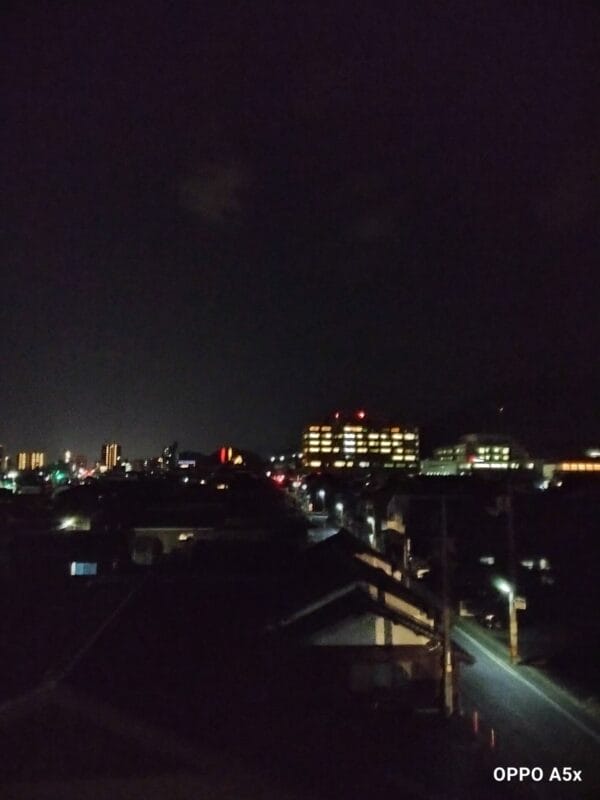 oppo a5x カメラ oppo a5x カメラで撮影した夜景写真 | モバイル比較レビュー.jp OPPO A5x カメラ OPPO A5x カメラで撮影した夜景写真