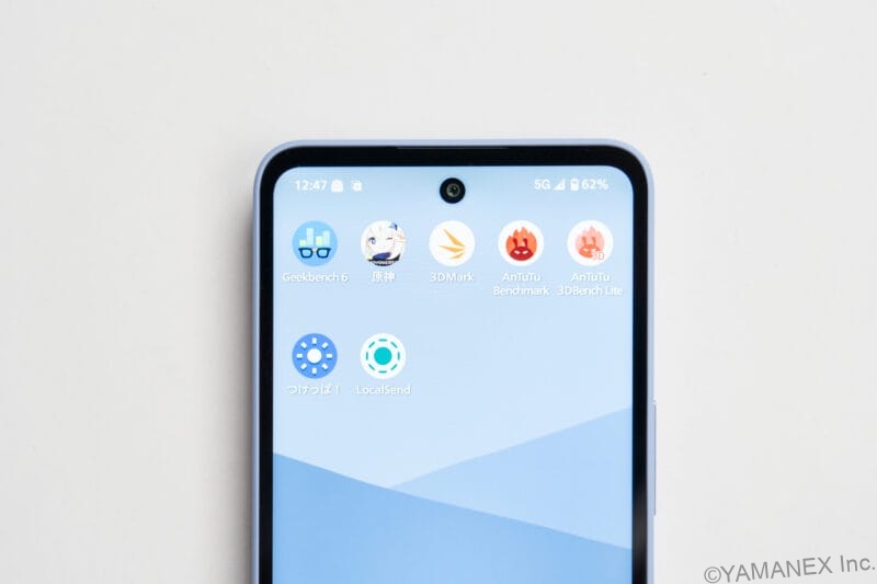 AQUOS wish5 レビュー AQUOS wish5のパンチホール型のインカメラ部