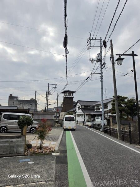 Galaxy S26 カメラ 木造建築をズーム撮影