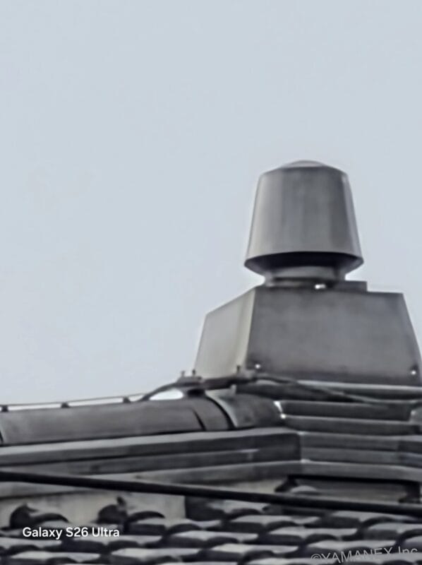 Galaxy S26 カメラ 木造建築をズーム撮影