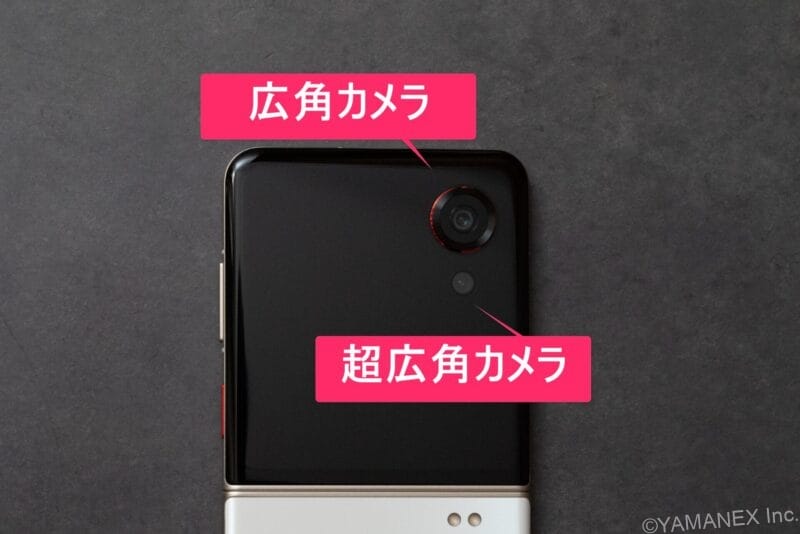 nubia Flip 3 カメラ 机の上に置かれたnubia Flip 3