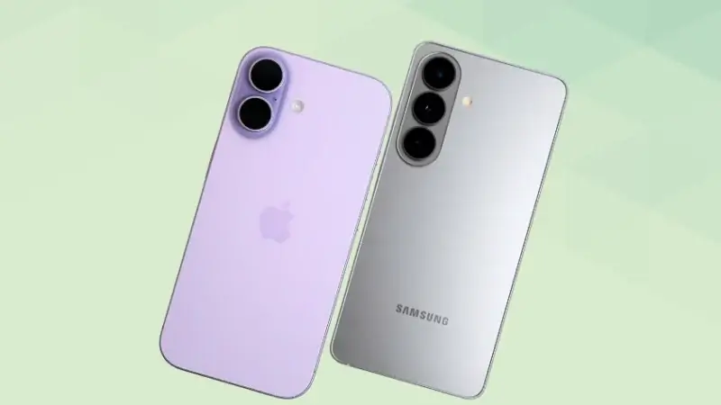 iPhone17とGalaxy S26を比較して違いを解説|どっちを買うべき? 4 iPhone17とGalaxy S26の比較 背面デザイン 斜め