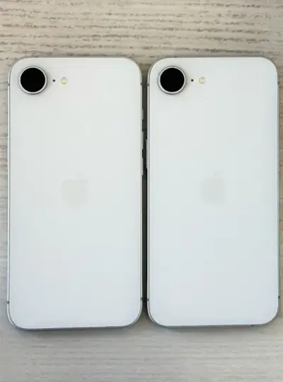 iPhone17eの実機レビュー|子供の初めてスマホにも最適な入門機の実力を徹底検証【随時更新】 18 iPhone17eとiPhone16eの外観比較